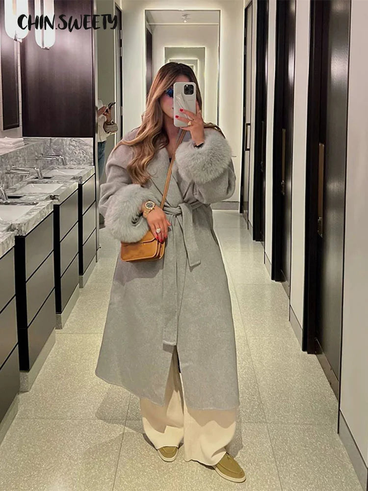 Elegante abrigo largo de lana con cordones para mujer, solapa y mangas de lana.  Estilo urbano femenino